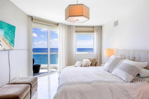 Copropriété à louer à Sunny Isles Beach, Floride: 3 chambres, 205.69 m2 № 1764240 - photo 15