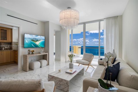 Copropriété à louer à Sunny Isles Beach, Floride: 3 chambres, 205.69 m2 № 1764240 - photo 24