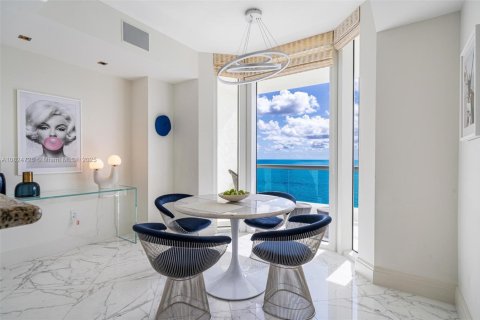 Copropriété à louer à Sunny Isles Beach, Floride: 3 chambres, 205.69 m2 № 1764240 - photo 11