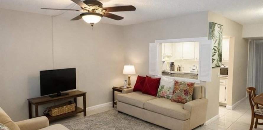 Studio in the Condo in Deerfield Beach, Florida № 2246335
