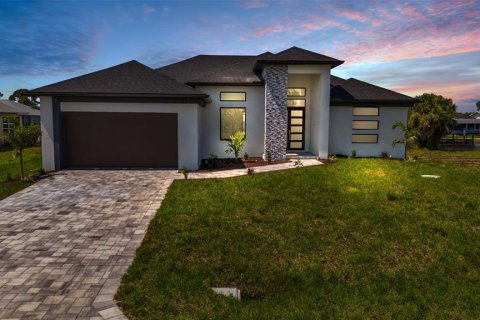 Casa en alquiler en Port Charlotte, Florida, 4 dormitorios, 175.96 m2 № 1402132 - foto 4