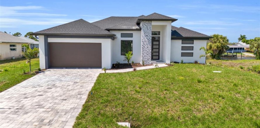 Casa en Port Charlotte, Florida 4 dormitorios, 175.96 m2 № 1402132
