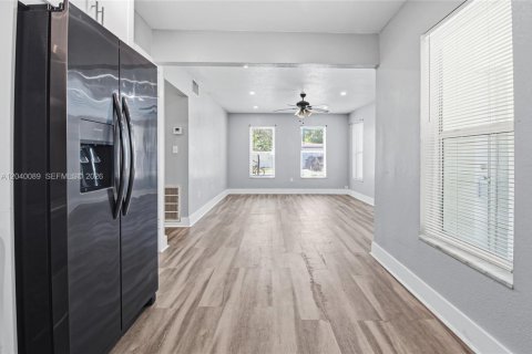 Villa ou maison à louer à Dania Beach, Floride: 2 chambres, 183.57 m2 № 2086182 - photo 7