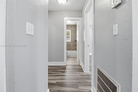 Villa ou maison à louer à Dania Beach, Floride: 2 chambres, 183.57 m2 № 2086182 - photo 14