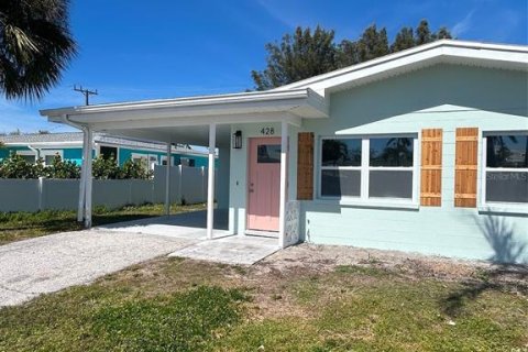 Duplex in Holmes Beach, Florida 2 bedrooms, 86.96 sq.m. № 2143780