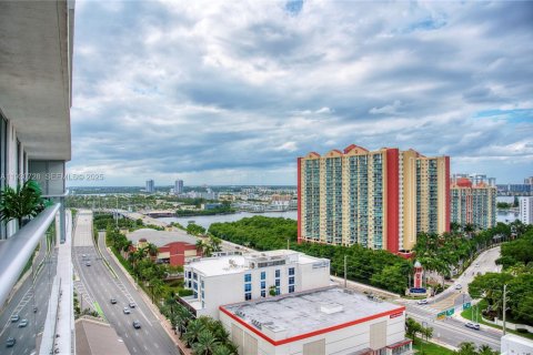 Купить кондоминиум в Санни-Айлс-Бич, Флорида 3 спальни, 175.77м2, № 2038244 - фото 22