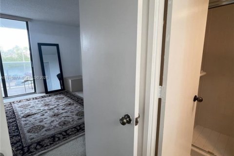 Купить кондоминиум в Авентура, Флорида 2 спальни, 101.45м2, № 2042065 - фото 23