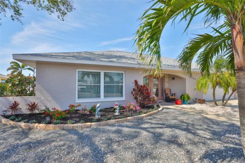Casa en venta en Apollo Beach, Florida, 3 dormitorios, 170.01 m2 № 1510198 - foto 3