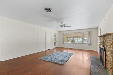 Villa ou maison à vendre à Wildwood, Floride: 6 chambres, 285.58 m2 № 1534467 - photo 11