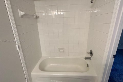 Touwnhouse à louer à Weston, Floride: 3 chambres, 134.06 m2 № 1996237 - photo 13