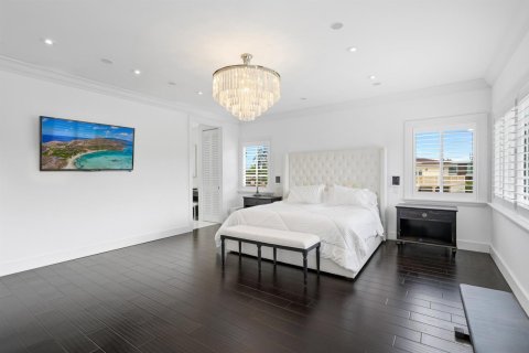 Casa en venta en North Miami Beach, Florida, 5 dormitorios, 467.02 m2 № 2188377 - foto 26