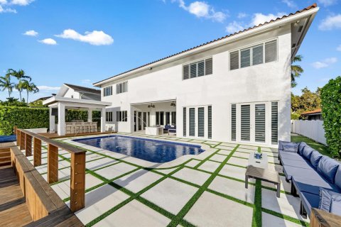 Casa en venta en North Miami Beach, Florida, 5 dormitorios, 467.02 m2 № 2188377 - foto 22