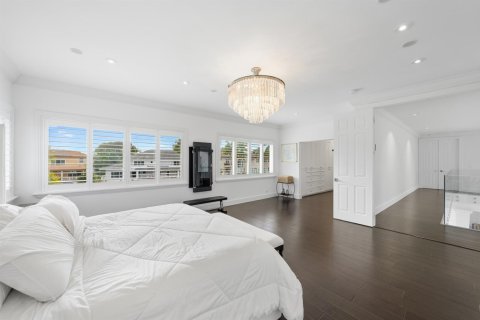 Casa en venta en North Miami Beach, Florida, 5 dormitorios, 467.02 m2 № 2188377 - foto 27