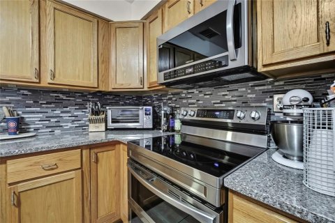 Купить виллу или дом в Спринг-Хилл, Флорида 6 комнат, 158.31м2, № 1510136 - фото 18
