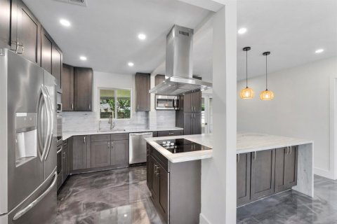 House in Fort Lauderdale, Florida 3 bedrooms, 119.1 sq.m. № 2083804 - photo 17