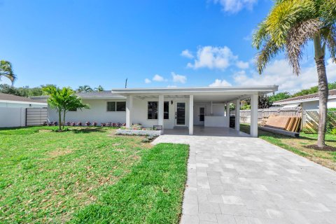 House in Fort Lauderdale, Florida 3 bedrooms, 119.1 sq.m. № 2083804
