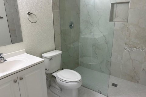 Снять в аренду виллу или дом в Сент-Питерсберг, Флорида 1 комната, 92.9м2, № 2095833 - фото 3
