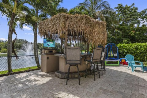 Villa ou maison à vendre à West Palm Beach, Floride: 4 chambres, 222.78 m2 № 2251955 - photo 12