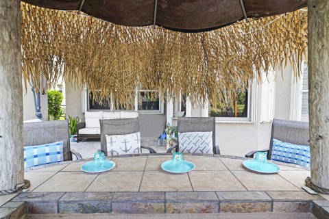 Villa ou maison à vendre à West Palm Beach, Floride: 4 chambres, 222.78 m2 № 2251955 - photo 14