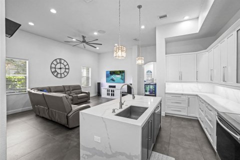 Villa ou maison à vendre à West Palm Beach, Floride: 4 chambres, 222.78 m2 № 2251955 - photo 28
