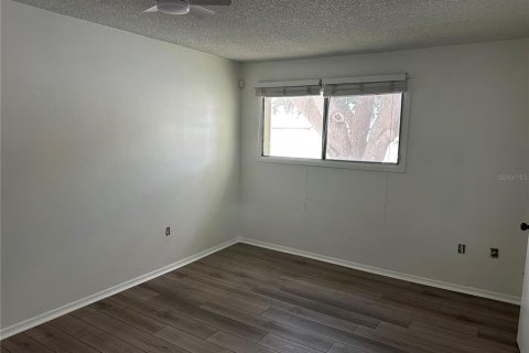 Condo in Altamonte Springs, Florida, 2 bedrooms  № 2386343 - photo 12