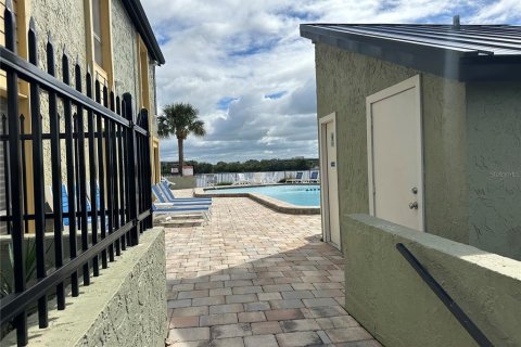 Condo in Altamonte Springs, Florida, 2 bedrooms  № 2386343 - photo 19