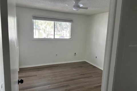 Condo in Altamonte Springs, Florida, 2 bedrooms  № 2386343 - photo 8