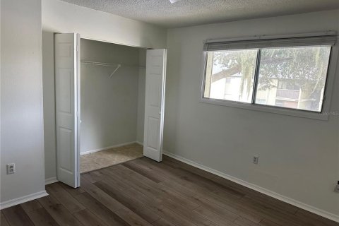 Condo in Altamonte Springs, Florida, 2 bedrooms  № 2386343 - photo 15