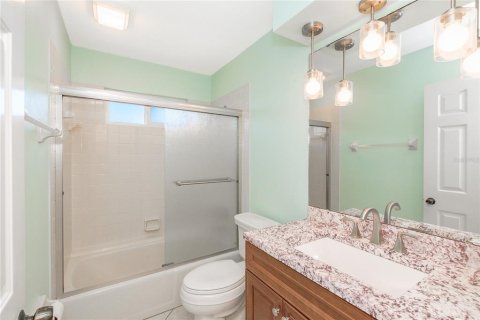 House in Englewood, Florida 3 bedrooms, 164.81 sq.m. № 2391230 - photo 28