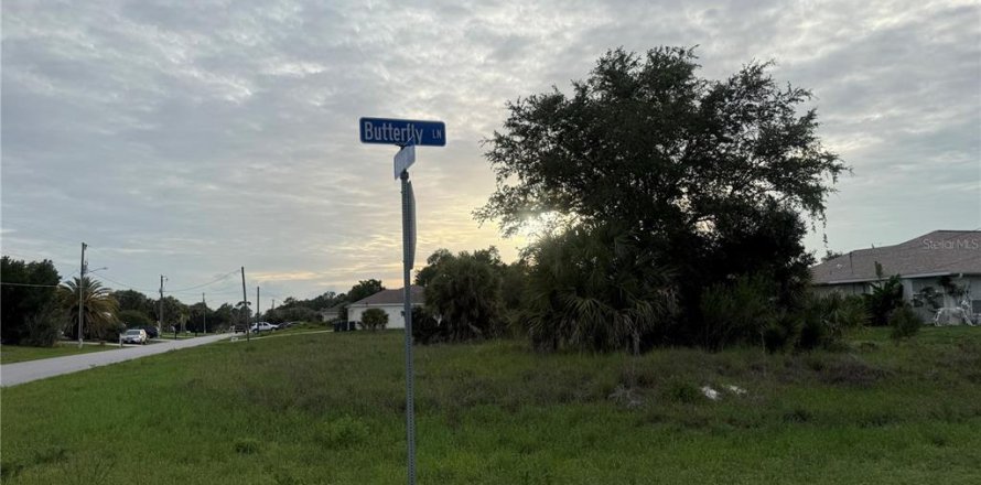 Land in North Port, Florida № 2159561