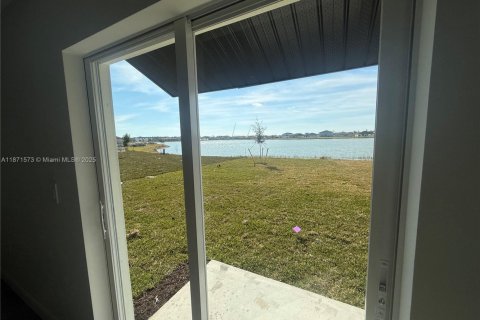 Casa en alquiler en Fort Myers, Florida, 3 dormitorios № 1920101 - foto 3