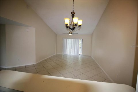 House in Kissimmee, Florida 3 bedrooms, 123.19 sq.m. № 1740351 - photo 9