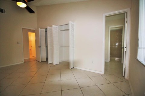 House in Kissimmee, Florida 3 bedrooms, 123.19 sq.m. № 1740351 - photo 12