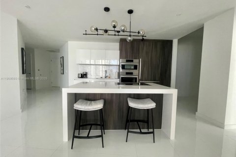 Купить кондоминиум в Майами, Флорида 2 спальни, 144.93м2, № 2013194 - фото 18