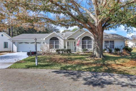 Villa ou maison à Ocala, Floride 3 chambres, 189.61 m2 № 2106844