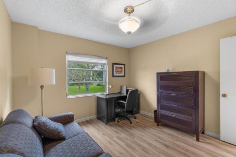 Condo in Delray Beach, Florida, 2 bedrooms  № 2183437 - photo 25