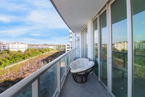 Condo in Doral, Florida, 3 bedrooms  № 1703341 - photo 16