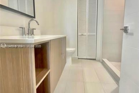 Condo in Doral, Florida, 3 bedrooms  № 1703341 - photo 10