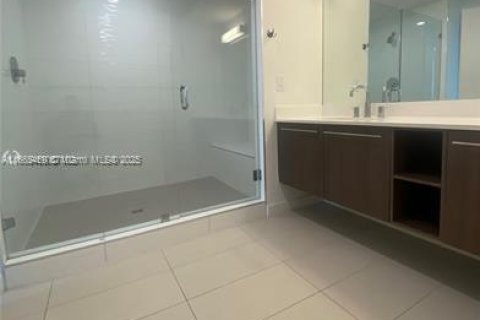 Condo in Doral, Florida, 3 bedrooms  № 1703341 - photo 14