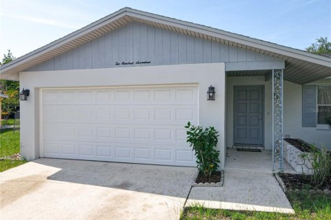 House in Sanford, Florida 3 bedrooms, 130.25 sq.m. № 1761372 - photo 7