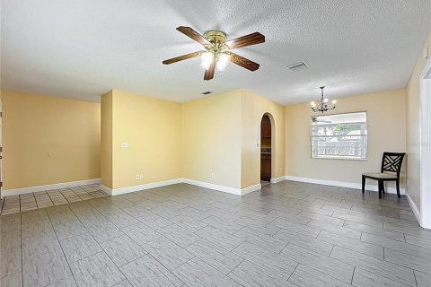 House in Sanford, Florida 3 bedrooms, 130.25 sq.m. № 1761372 - photo 10