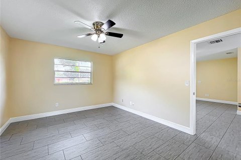 House in Sanford, Florida 3 bedrooms, 130.25 sq.m. № 1761372 - photo 26