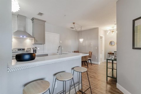 Condo in Orlando, Florida, 3 bedrooms  № 1843711 - photo 7