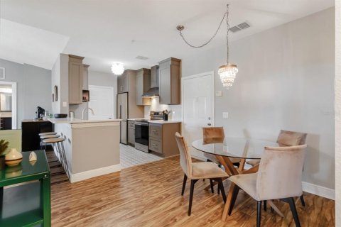 Condo in Orlando, Florida, 3 bedrooms  № 1843711 - photo 8