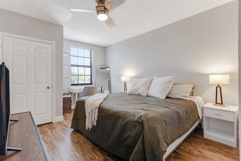 Condo in Orlando, Florida, 3 bedrooms  № 1843711 - photo 16