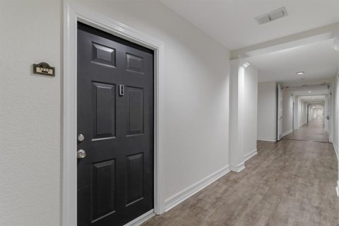 Condo in Orlando, Florida, 3 bedrooms  № 1843711 - photo 27