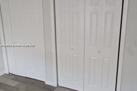 Commercial property in Boynton Beach, Florida 290.51 sq.m. № 1945039 - photo 8
