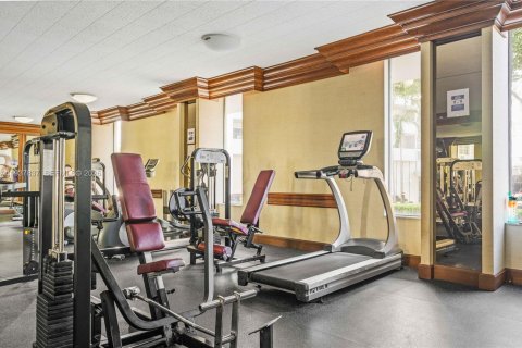 Copropriété à vendre à Miami Beach, Floride: 1 chambre, 88.26 m2 № 2152610 - photo 16