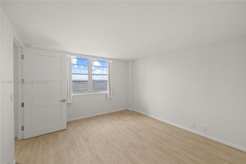 Copropriété à vendre à Miami Beach, Floride: 1 chambre, 88.26 m2 № 2152610 - photo 8