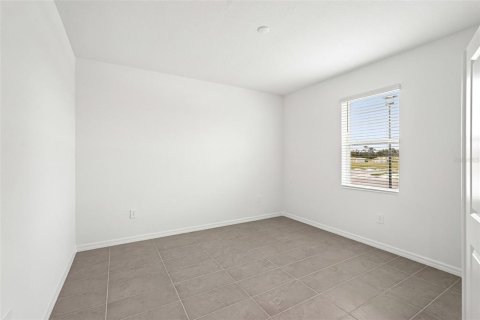 House in Palmetto, Florida 4 bedrooms, 223.06 sq.m. № 2096123 - photo 30
